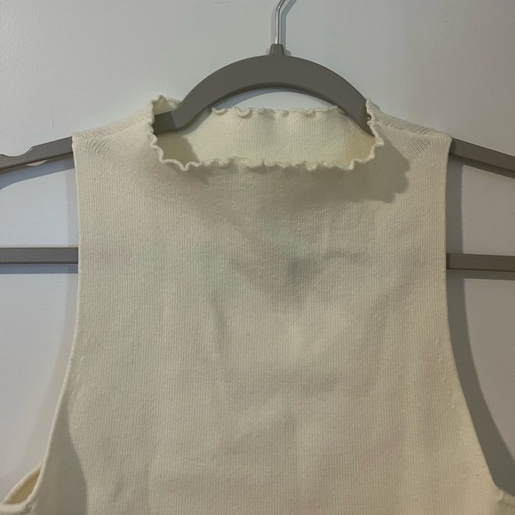 Lovers and Friends Cailey Top size small - Picture 4 of 6